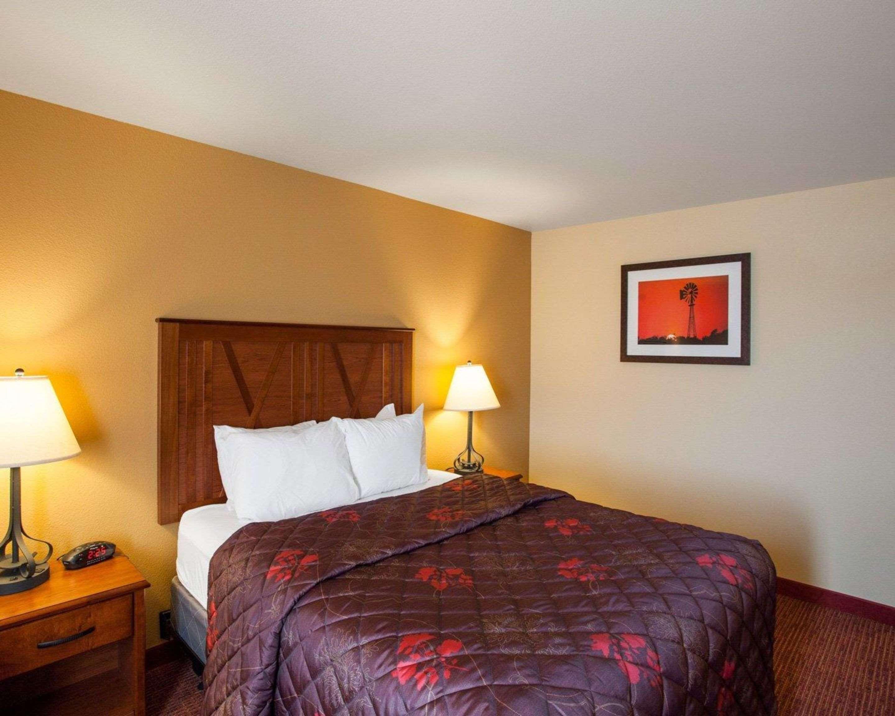Rodeway Inn & Suites Phillipsburg Buitenkant foto