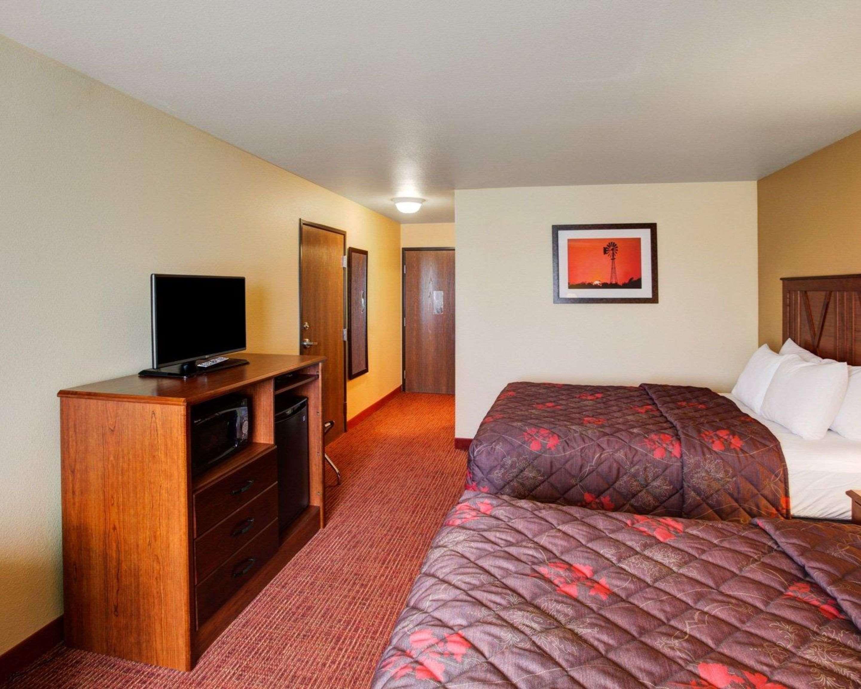 Rodeway Inn & Suites Phillipsburg Buitenkant foto
