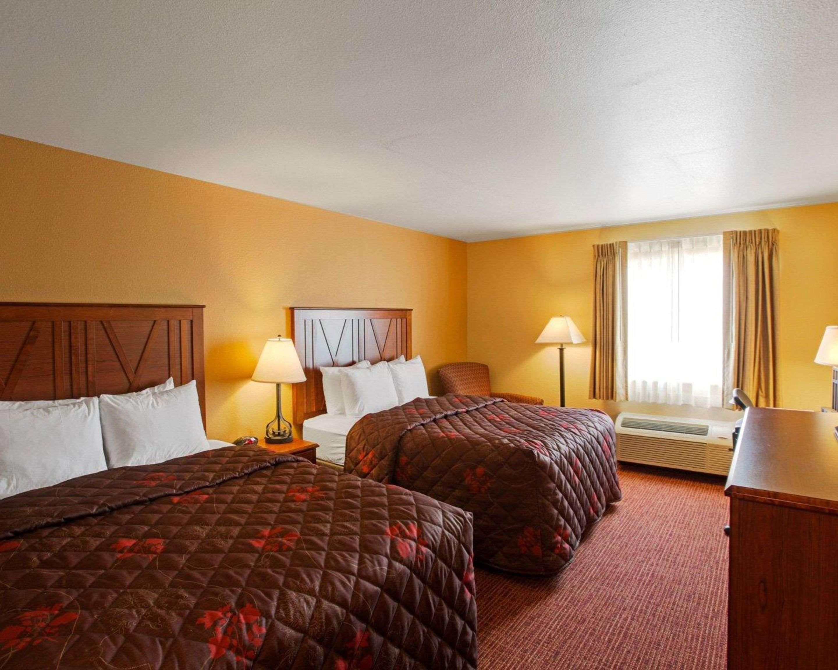 Rodeway Inn & Suites Phillipsburg Buitenkant foto