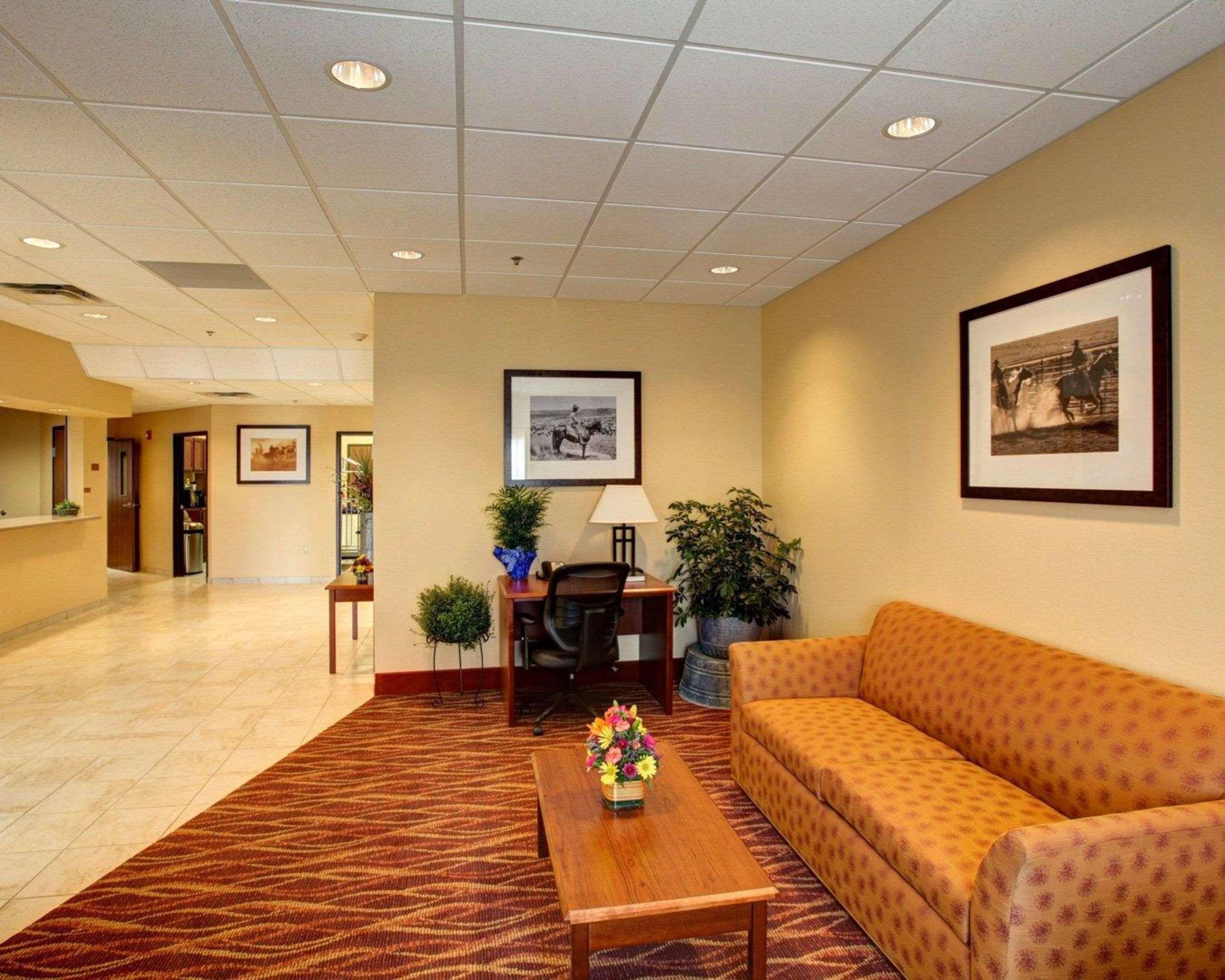 Rodeway Inn & Suites Phillipsburg Buitenkant foto