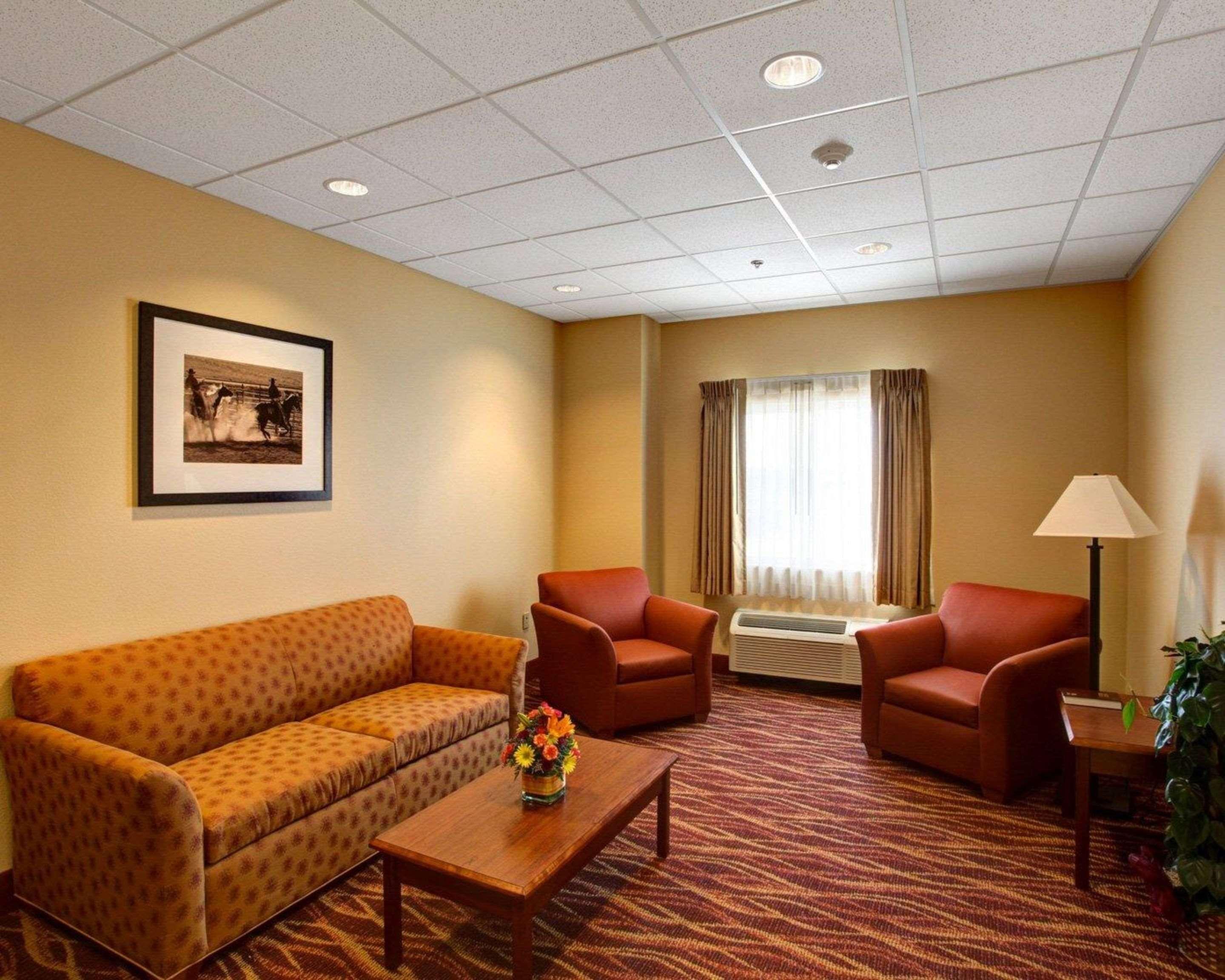 Rodeway Inn & Suites Phillipsburg Buitenkant foto