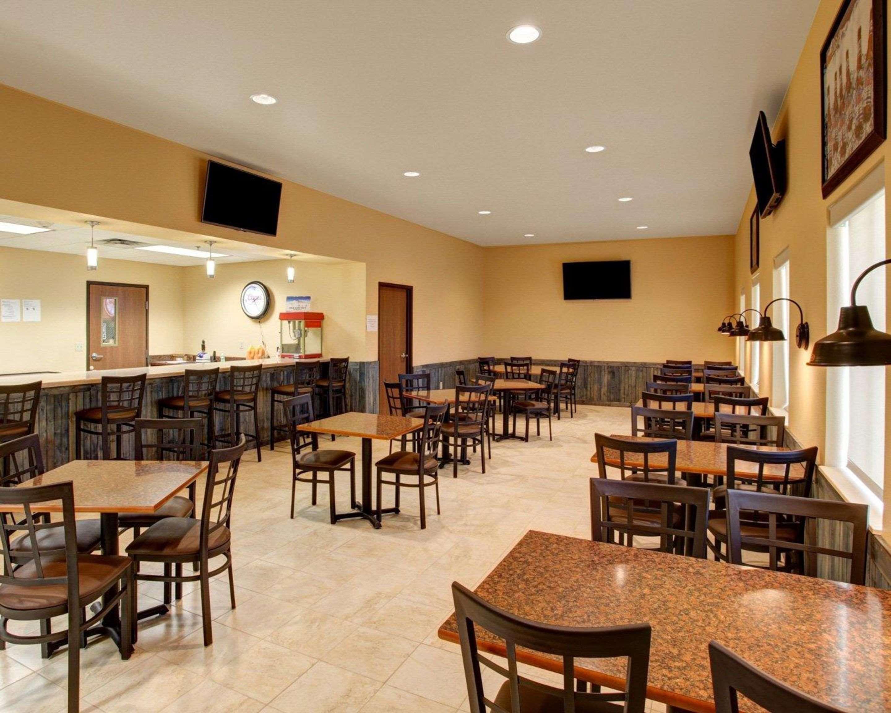 Rodeway Inn & Suites Phillipsburg Buitenkant foto